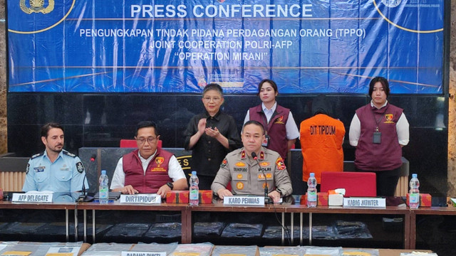 Konferensi Pers rilis kasus Tindak Pidana Perdangan Orang di Mabes Polri, Selasa (23/7/2024). Foto: Rachmadi Rasyad/kumparan