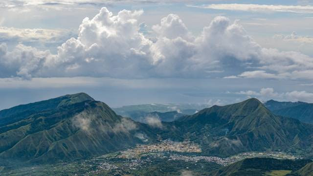 Rekomendasi Wisata Bukit di Lombok. Foto hanya ilustrasi bukan tempat sebenarnya. Sumber foto: Pexels.com/Fachry Hadid