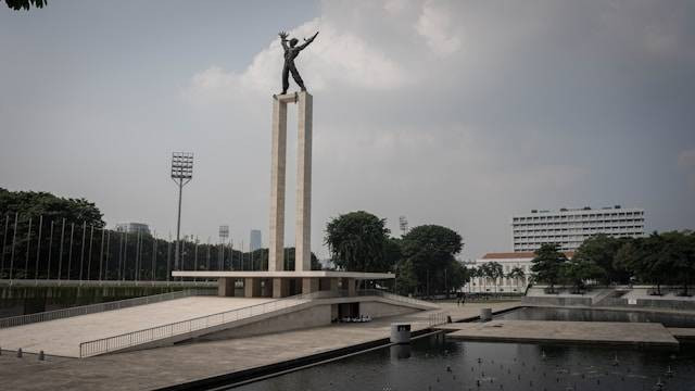 Air Mancur Lapangan Banteng. Foto hanya ilustrasi, bukan tempat sebenarnya. Sumber:Unsplash/Fiqih Alfarish