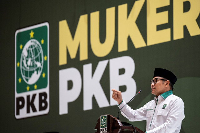 Ketua Umum Partai Kebangkitan Bangsa (PKB) Muhaimin Iskandar menyampaikan pidato politiknya dalam pembukaan Musyawarah Kerja Nasional (Mukernas) PKB di JCC Senayan, Jakarta, Selasa (23/7/2024). Foto: Aprillio Akbar/ANTARA FOTO