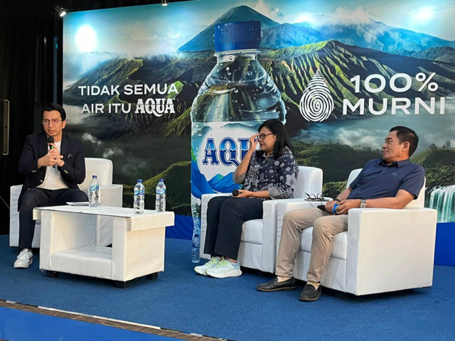 Talkshow bahaya konsumsi air minum yang tak murni di Pabrik AQUA Klaten, Jawa Tengah, Selasa (23/7/2024). Foto: DN Mustika Sari/kumparan