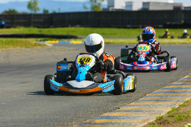 Gokart di Bandung. Foto hanya ilustrasi, bukan tempat yang sebenarnya. Sumber: unsplash.com/David Armstrong.