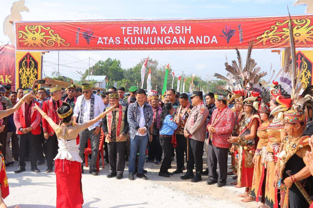 Kemeriahan Pekan Gawai Dayak (PGD) Kabupaten Sintang ke-XI tahun 2024 di Rumah Betang Tampun Juah. Foto: Yusrizal/Hi!Pontianak