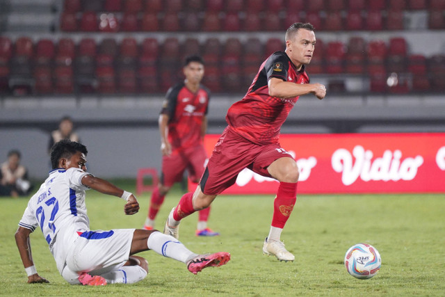 Persija Jakarta melawan Arema FC pada pertandingan Grup B Piala Presiden 2024 di Stadion Kapten I Wayan Dipta, Giayar, Rabu (24/7/2024). Foto: Persija Jakarta