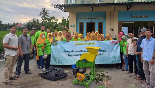 UMY Bantu Desa Tlogo Tamantirto Kurangi Ketergantungan pada Pupuk Kimia