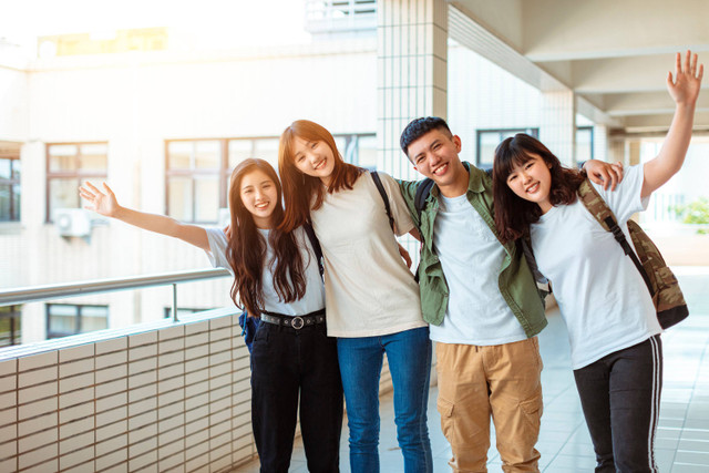 Ilustrasi Anak Laki Laki dan Perempuan yang Memasuki Masa Puber. Foto: Tom Wang/Shutterstock