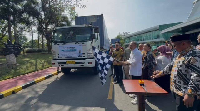 Mendag Zulhas lepas ekspor alas kaki di Salatiga, Jawa Tengah. Dok: Kemendag