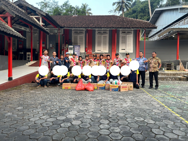 Lapas Pemuda Plantungan Terima Bansos dari Pramuka SMK Negeri 7 Kendal