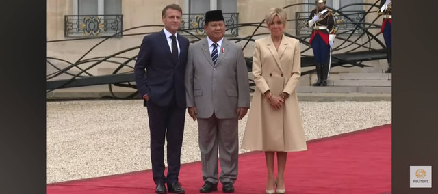 Prabowo Subianto dijamu Presiden Prancis Emmanuel Macron jelang Opening Ceremony Olimpiade 2024 di Paris. Foto: REUTERS