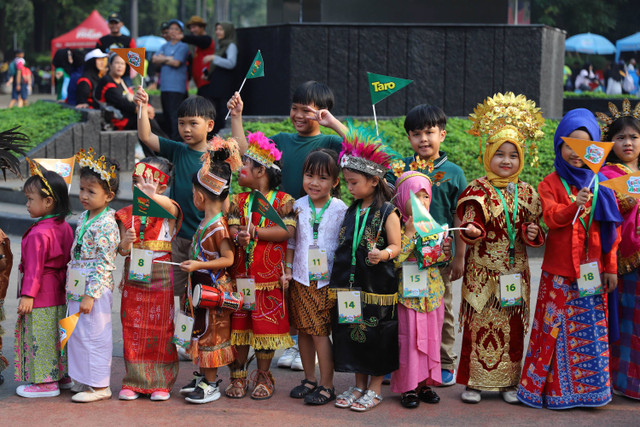 Suasana Pawai Cilik bersama Taro pada hari kedua Festival Hari Anak 2024 di Taman Anggrek, Kawasan Gelora Bung Karno, Jakarta, Minggu (28/7/2024). Foto: Iqbal Firdaus/kumparan