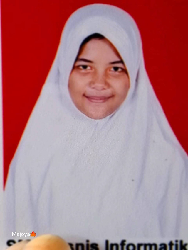 Seorang siswi SMP bernama Fitri Rahmadani (15) dilaporkan hilang dan belum kembali ke rumah hingga hari ini sejak Kamis (16/7/2024) lalu. Foto: Dok Istimewa