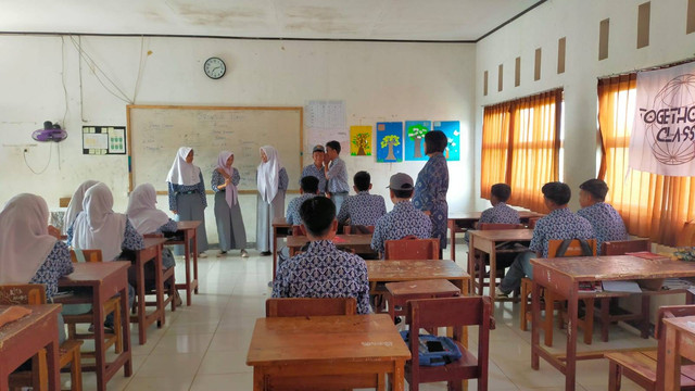 Illustrasi pembelajaran Kurikulum Medeka di SMA (dokumen pribadi) 