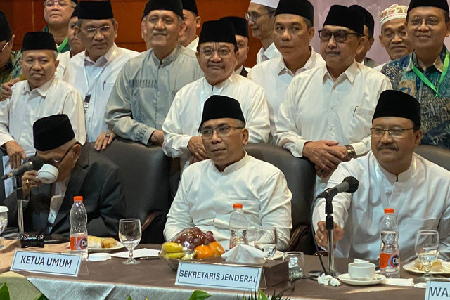 Ketua umum PBNU Gus Yahya dan sekjen PBNU Gus Ipul di Pleno PBNU 2024 di Hotel Bidakara, Jakarta Selatan pada Minggu (28/7/2024). Foto: Abid Raihan/kumparan