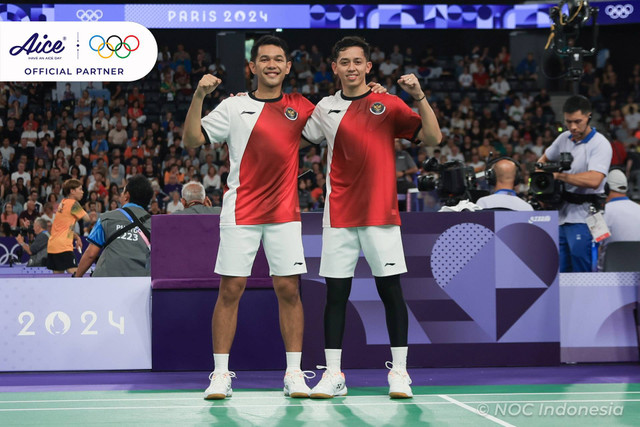 Ganda putra Indonesia Muhammad Rian Ardianto dan Fajar Alfian pada pertandingan Olimpiade Paris 2024 di Porte De La Chapella Arena, Paris, Prancis. Foto: NOC Indonesia