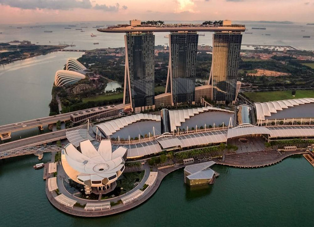 Ilustrasi Jelaskan Keadaan Alam yang Terdapat di Singapura, Sumber Unsplash/Hu Chen
