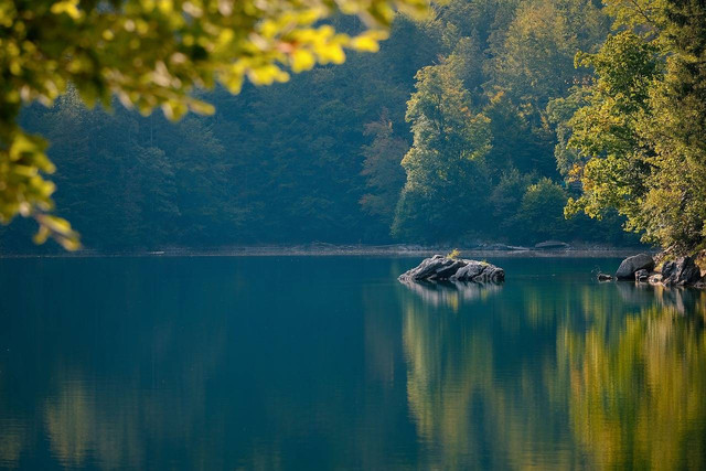 Foto Hanya Ilustrasi: Asal-Usul Danau Maninjau di Sumatera Barat. Sumber: Pixabay.com