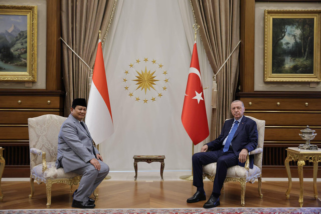 Presiden terpilih sekaligus Menhan Prabowo Subianto bertemu dengan Presiden Turki Recep Tayyip Erdogan. Foto: X/@prabowo