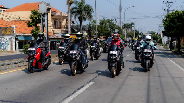 Rangkaian media test ride Tour Boemi Nusantara dengan Yamaha NMax 'Turbo' Jakarta-Yogyakarta. Foto: YIMM