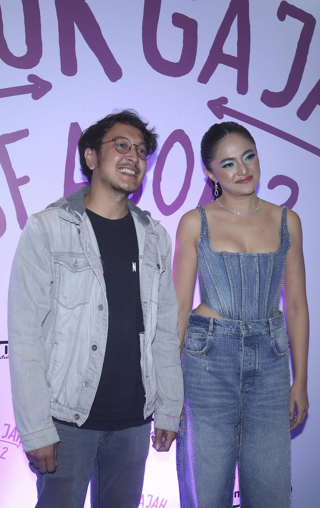 Artis Marshanda bersama Dimas Anggara dan Muchadly Acho saat hadir di screening film Induk Gajah 2 di Grand Indonesia, Jakarta, Selasa, (30/7/2024). Foto: Agus Apriyanto