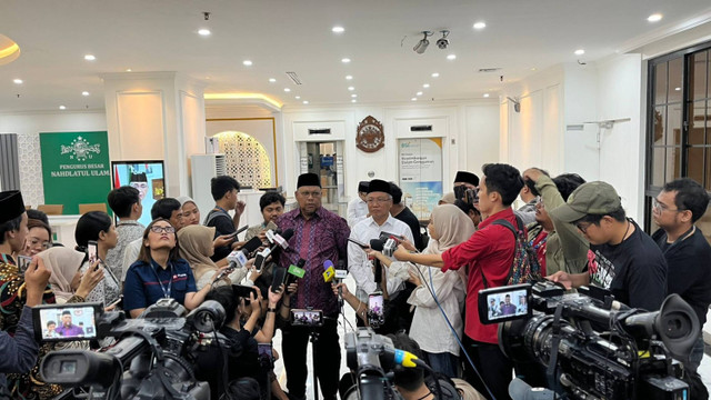 Eks sekjen PKB Muhammad Lukman Edy usai dimintai keterangan di Kantor PBNU, Jakarta Pusat, Rabu (31/7/2024). Foto: Haya Syahira/kumparan