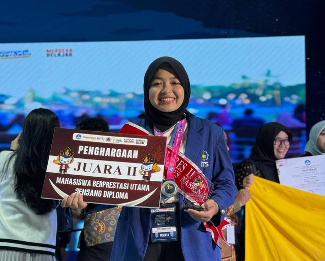 Tepy Lindia Nanta usai dinobatkan sebagai Juara II Mawapres jenjang Diploma di Pilmapres 2024. Foto: Humas ITS