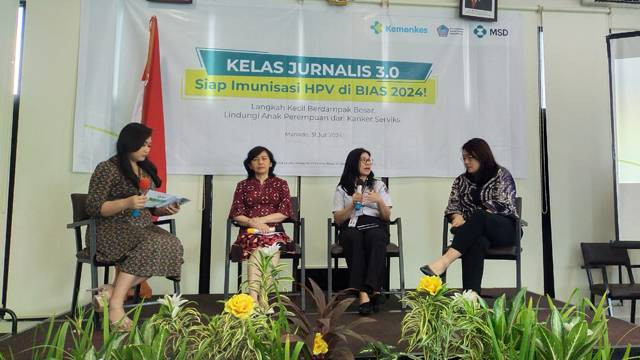 Kegiatan sosialisasi pentingnya Imunisasi HPV untuk cegah kanker serviks di Sulawesi Utara.