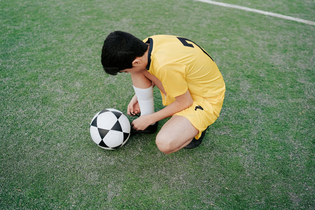 Ilustrasi Profil Dony Tri Pamungkas, Gelandang Muda Persija Asal Boyolali. Foto: unsplash/Avatar of user AhmedUnsplash+.