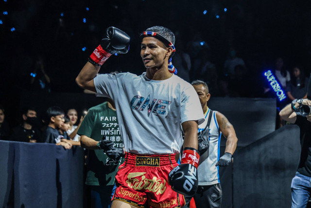 Superbon akan kembali tampil dalam laga Muay Thai pada 27 September. Foto: ONE Championship