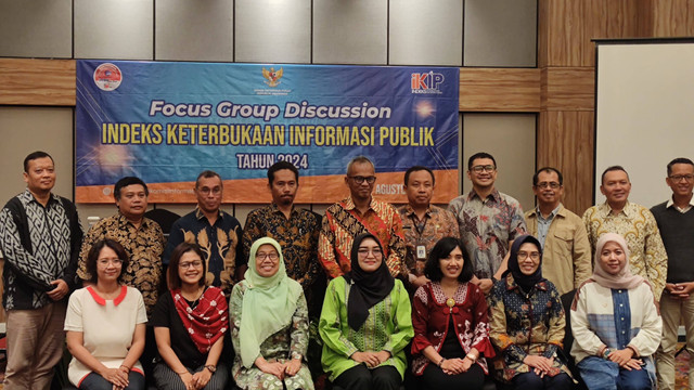 Para peserta Focus Group Discussion Indeks Keterbukaan Informasi Publik Tahun 2024 di eL Hotel Yogyakarta, Jumat (2/8). Foto: Nawalre Bujanadi/Pandangan Jogja