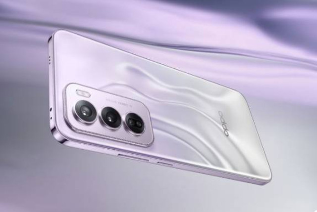 OPPO Reno 12 Pro. sumber: www.oppo.com