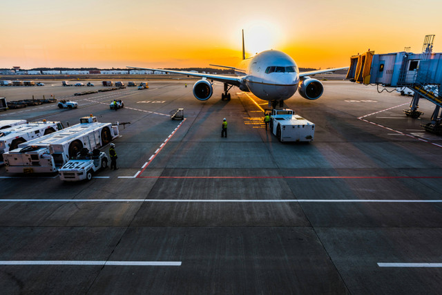 Ilustrasi Bandara Husein Sastranegara Berada di Mana? Sumber: Unsplash