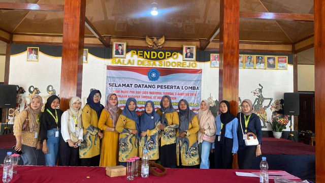 KKN Mas 2024 Kelompok 39 Ramaikan Lomba Paduan Suara, Semarak HUT RI 