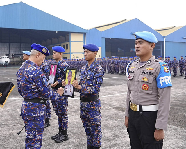 Upacara Pemberhentikan Tidak Dengan Hormat (PTDH) terhadap tiga orang personel Baharkam. Foto: Dok. Istimewa