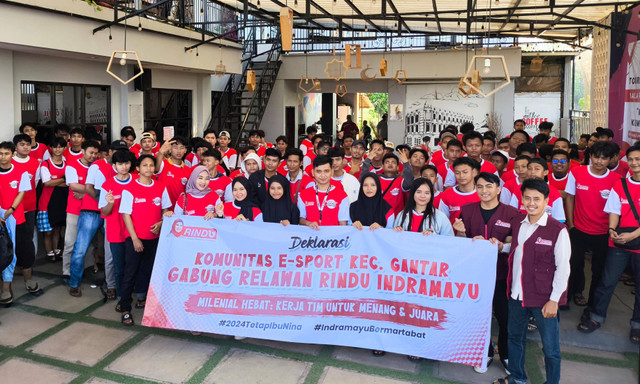 Komunitas eSport Kecamatan Gantar Indramayu bergabung dengan relawan Rindu. Foto: Dok. Istimewa