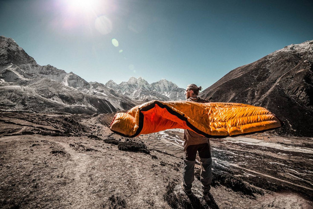 ilustrasi sleeping bag. Sumber foto unsplash.com