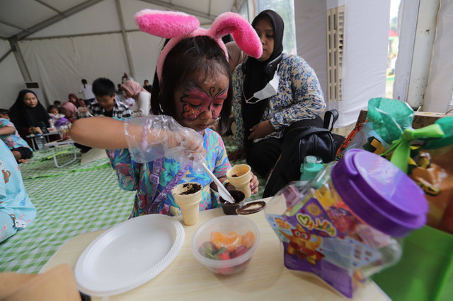 Salah satu anak yang mengikuti Kreasi Ceria MyJelly Fruit Cone. Foto: dok. kumparan