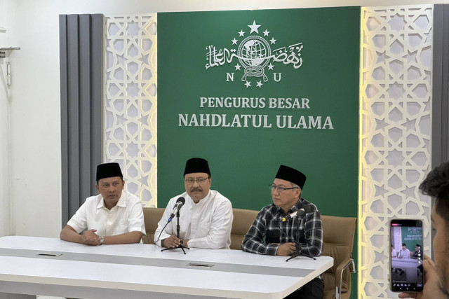 Sekjen PBNU Saifullah Yusuf (Gus Ipul) konferensi pers terkait respons PBNU terkait Pelaporan ke Bareskrim Polri di kantor PBNU, Jakarta, Selasa (6/8/2024). Foto: Luthfi Humam/kumparan