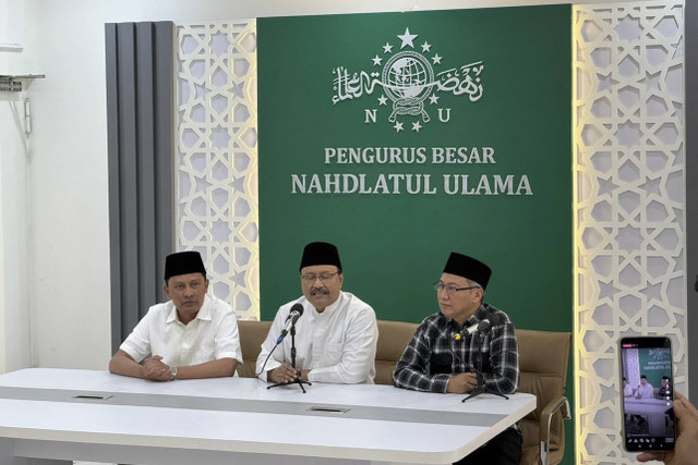 Sekjen PBNU Saifullah Yusuf (Gus Ipul) konferensi pers terkait respons PBNU terkait Pelaporan ke Bareskrim Polri di kantor PBNU, Jakarta, Selasa (6/8/2024). Foto: Luthfi Humam/kumparan