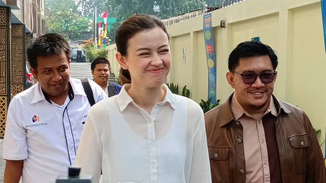 Kimberly Ryder tiba di Pengadilan Agama Jakarta Pusat, Rabu (7/8/2024). Foto: Aprilandika Pratama/kumparan