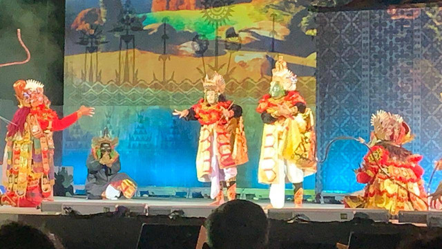 Penampilan Wayang Wong Tejakula dari Buleleng saat pembukaan Festival Indonesia Bertutur 2024 di Bali - RFH