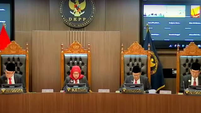 Sidang pembacaan putusan oleh Dewan Kehormatan Penyelenggara Pemilu (DKPP). (foto: istimewa)