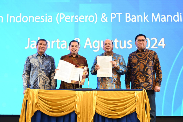 PT Pelabuhan Indonesia (Pelindo) dan Bank Mandiri kembali menjalin kerja sama dalam mendorong pertumbuhan ekonomi dan pengembangan infrastruktur di Indonesia. Foto: Dok. Bank Mandiri