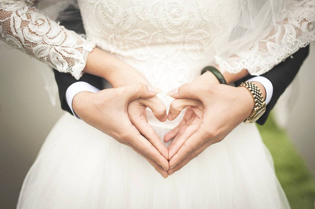 Ilustrasi pengantin di acara pernikahan. Foto: Tú Anh/Pixabay