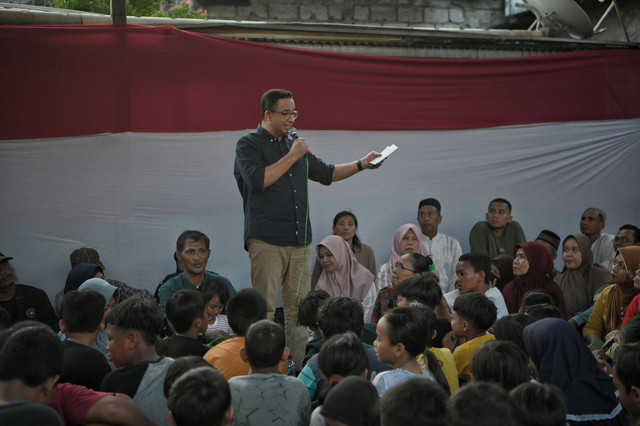 Anies Baswedan di Kampung Taman Kota, Kembangan Utara Jakarta Barat, pada Jumat(9/8). Foto: Dok. Istimewa