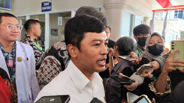 Wakil Menteri Kesehatan, Dante Saksono Harbuwono di Kantor Bupati Boyolali, Jawa Tengah, Jumat (9/8). Foto: Jonathan Devin/kumparan