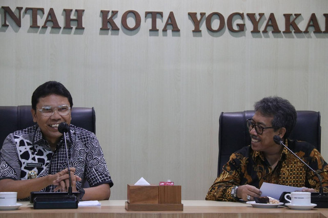 Singgih Raharjo (kiri) dan Afnan Hadikusumo (kanan). Foto: Pemkot Yogya