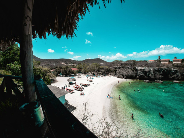 [Kampung Ujung Labuan Bajo] Foto hanya ilustrasi, bukan tempat sebenarnya. Sumber foto: unsplash/RamonKagie