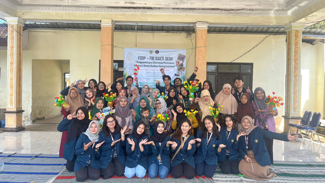 Penutupan acara Kelas Keterampilan Perempuan Desa di Balai Karya, Desa Petungsewu pada Minggu (14/07/24) di pagi hari.