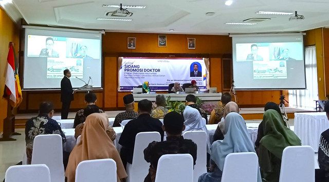 Ujian Terbuka Sidang Promosi Doktor mahasiswa angkatan ke-1 Prodi S-3 Farmasi Universitas Ahmad Dahlan (UAD) (Dok. Isah)