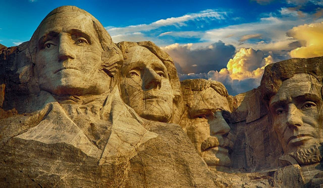 Memorial Nasional Gunung Rushmore. Gambar oleh Pete Linforth dari Pixabay.